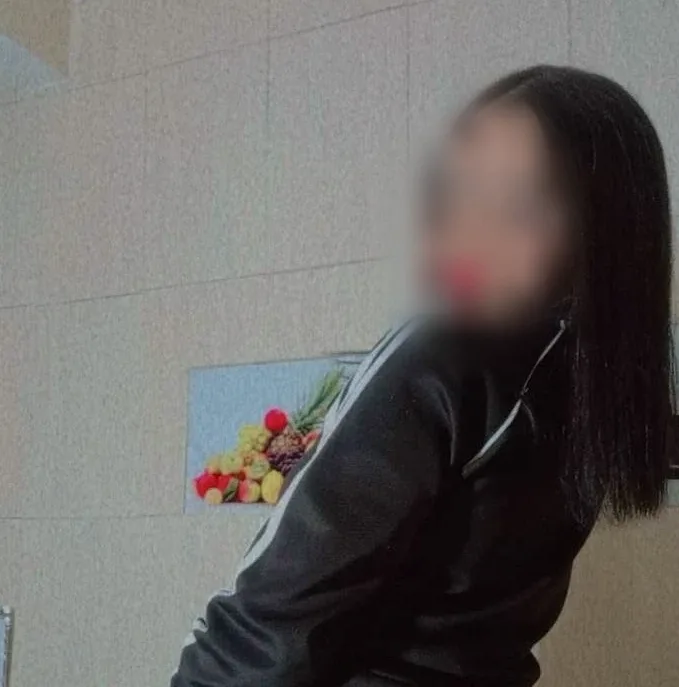 Enni, 22