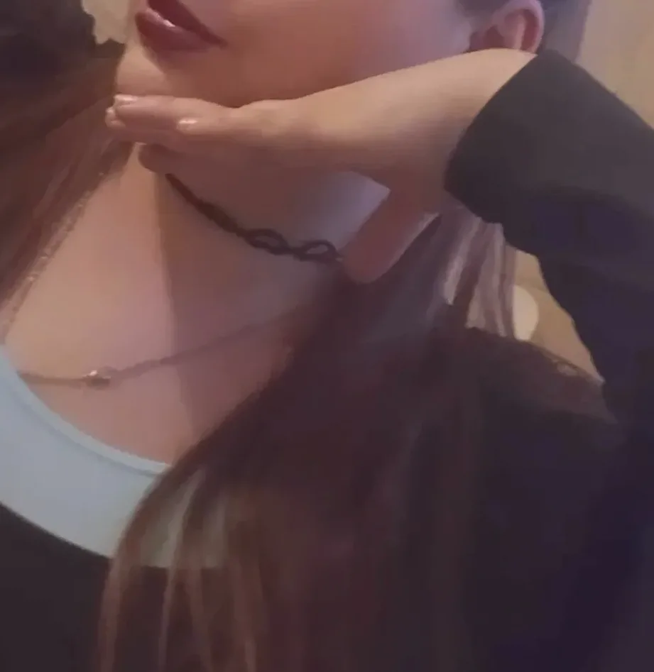 Lilja, 28