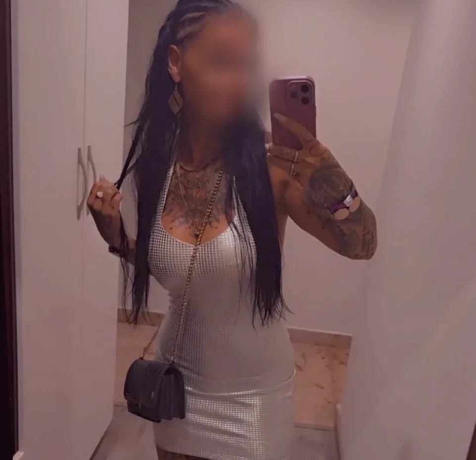 Selma, 36